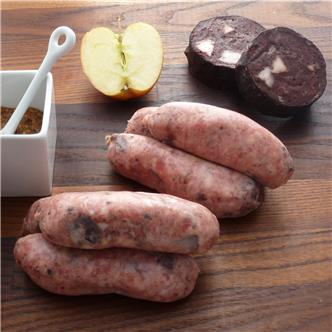 Pork, black pudding and apple sausages. 6/pack. min 440g